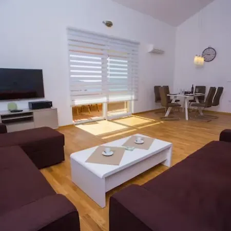 Amazing Apartment**** With Sea View In *